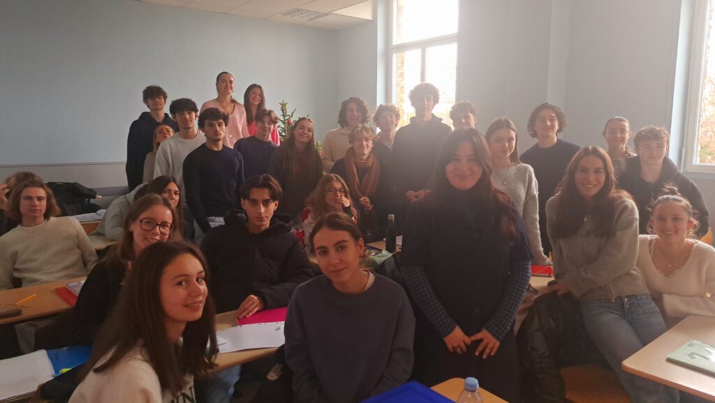 Une invitée spéciale en classe d'espagnol